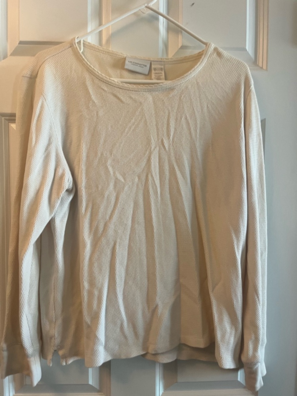 Liz Claiborne Cream Long-Sleeve Thermal Top